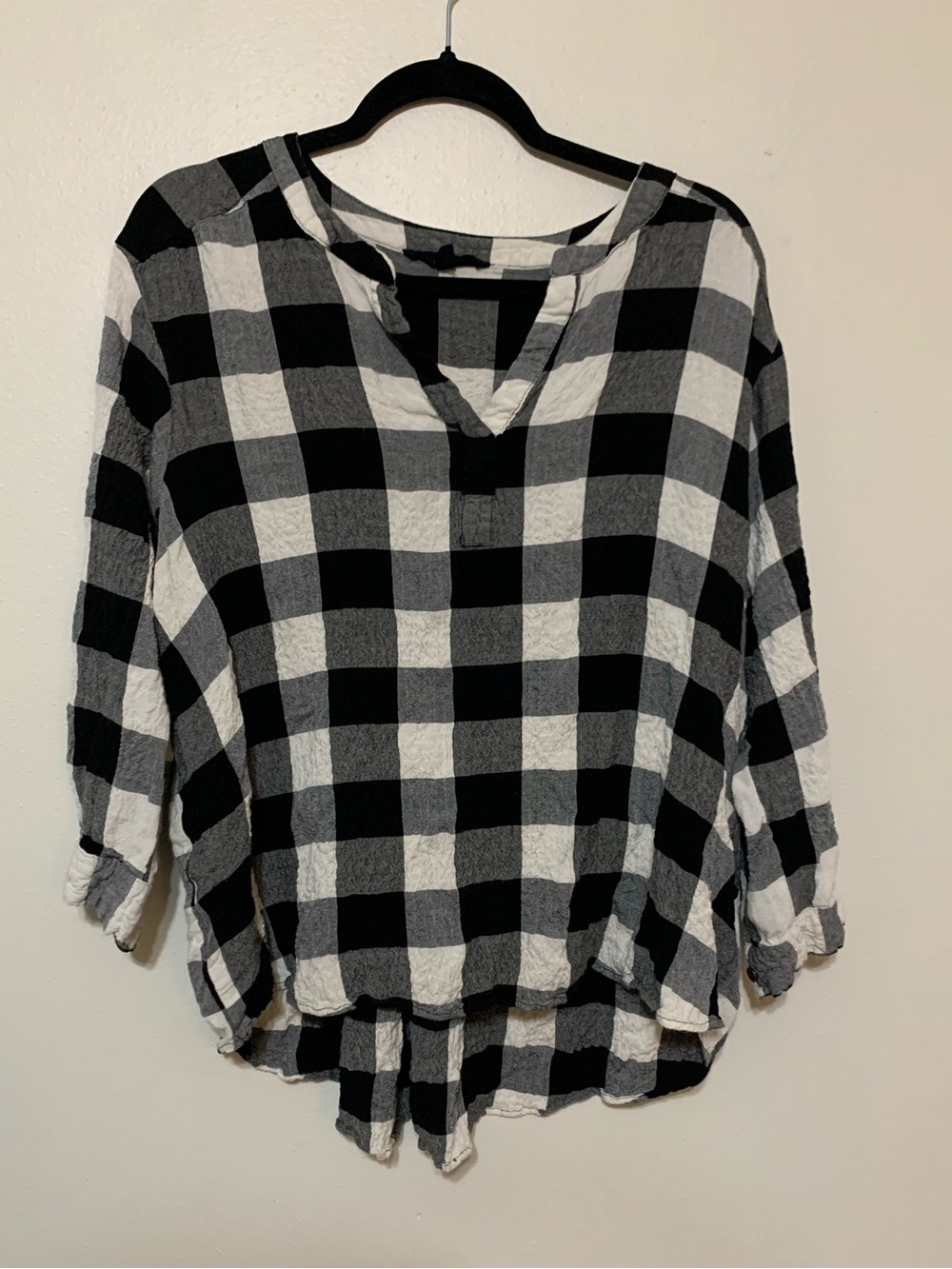 Women’s 2X V- Neck Black and White Flannel Tunic 3/4 Sleeved Pleated Waist